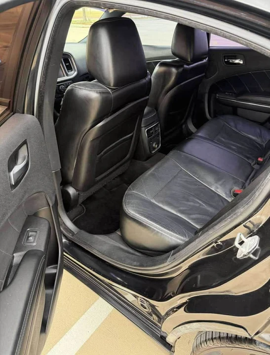 2013 Dodge Charger 7th Gen - Image 5 of 10