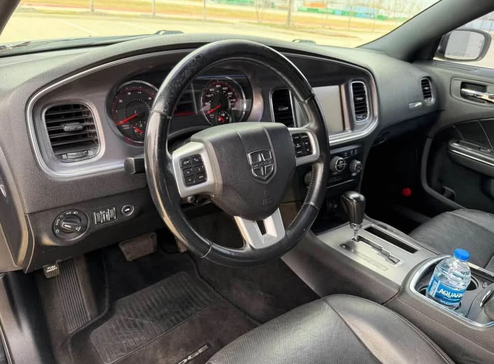 2013 Dodge Charger 7th Gen - Image 9 of 10