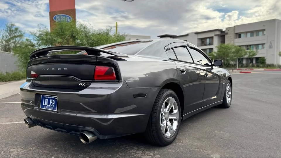 2013 Dodge Charger 7th Gen - Image 6 of 13