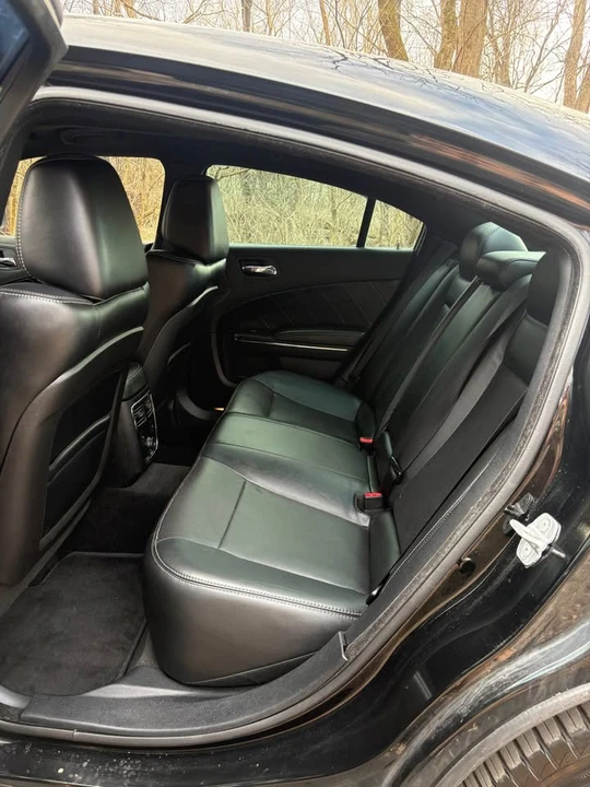 2013 Dodge Charger 7th Gen - Image 11 of 19