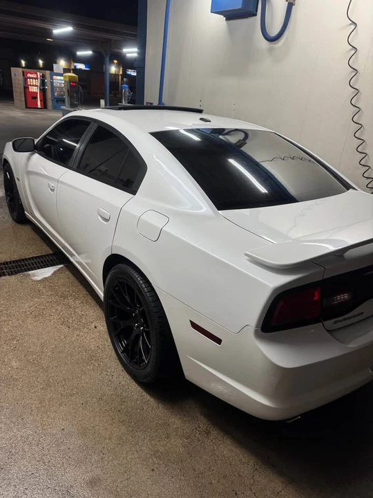 2013 Dodge Charger 7th Gen - Image 2 of 14