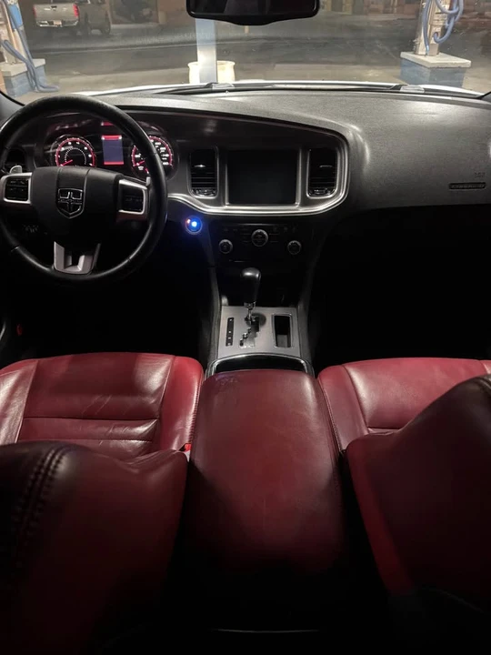 2013 Dodge Charger 7th Gen - Image 9 of 14