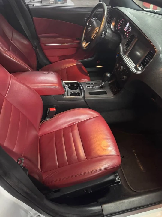 2013 Dodge Charger 7th Gen - Image 10 of 14