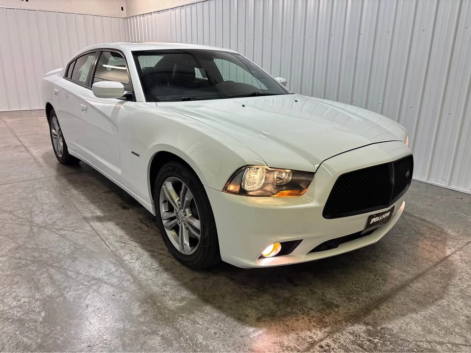 2013 Dodge Charger 7th Gen - Image 17 of 18