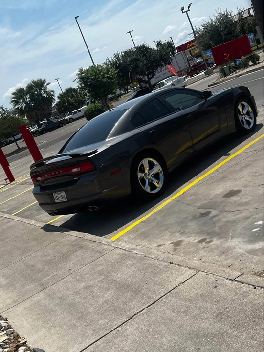 2013 Dodge Charger 7th Gen - Image 3 of 3