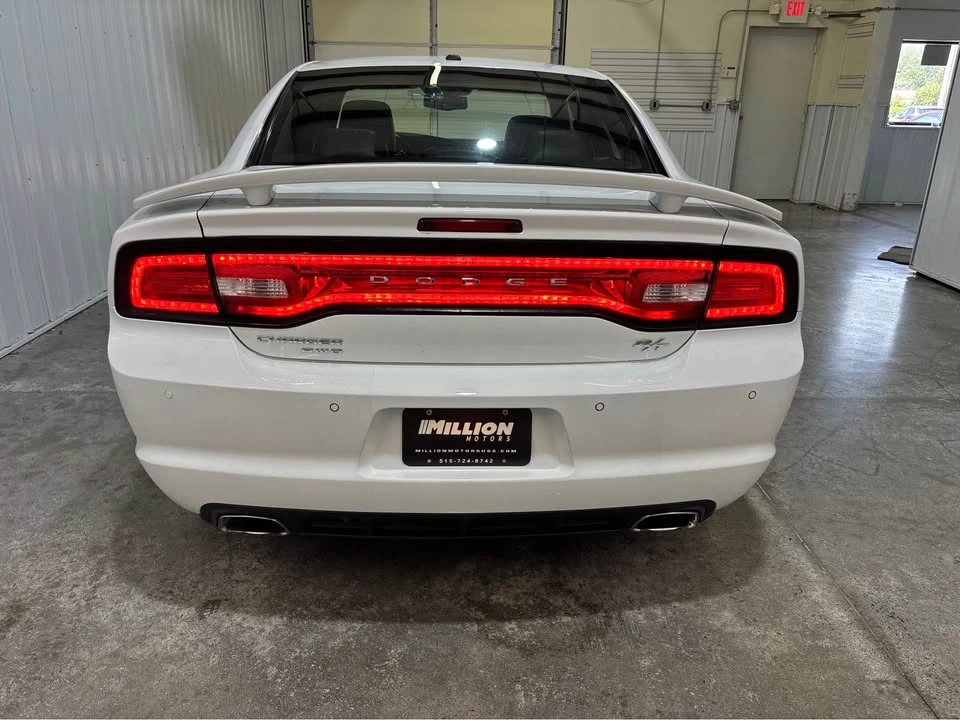 2013 Dodge Charger 7th Gen - Image 16 of 18
