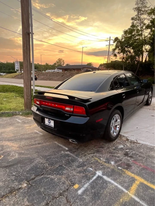 2013 Dodge Charger 7th Gen - Image 5 of 12