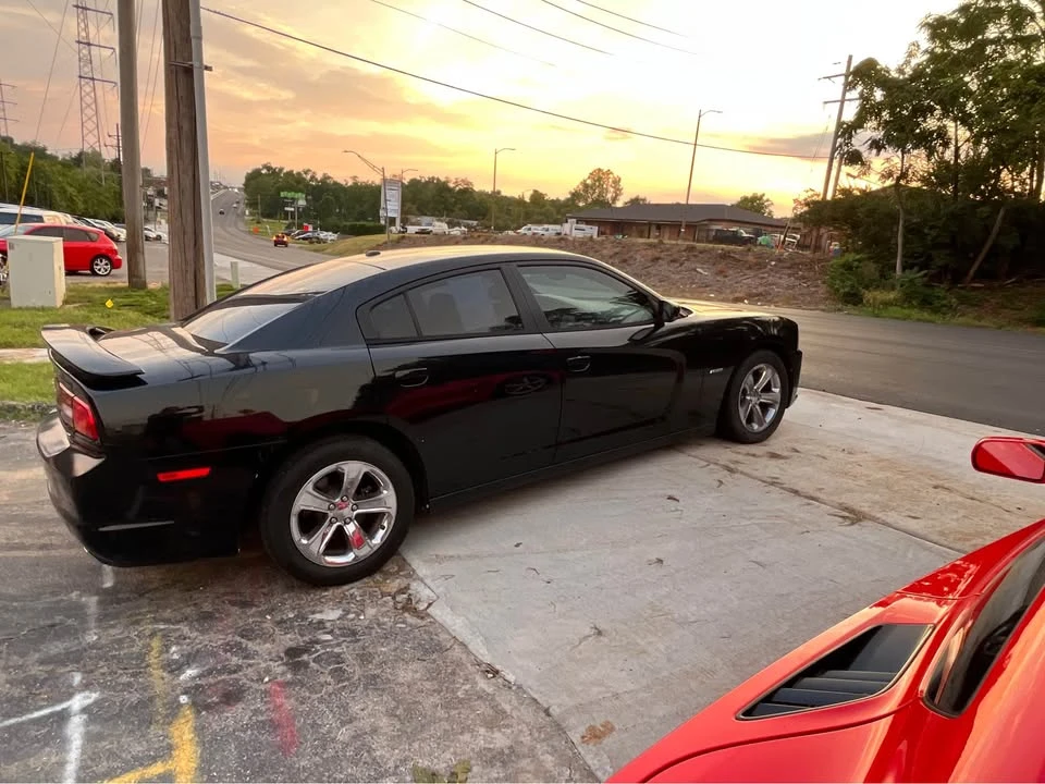 2013 Dodge Charger 7th Gen - Image 6 of 12