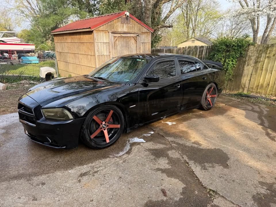 2013 Dodge Charger 7th Gen - Image 2 of 4