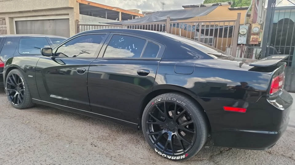 2013 Dodge Charger 7th Gen - Image 2 of 6