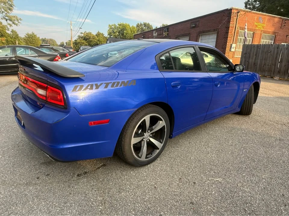 2013 Dodge Charger 7th Gen - Image 9 of 20