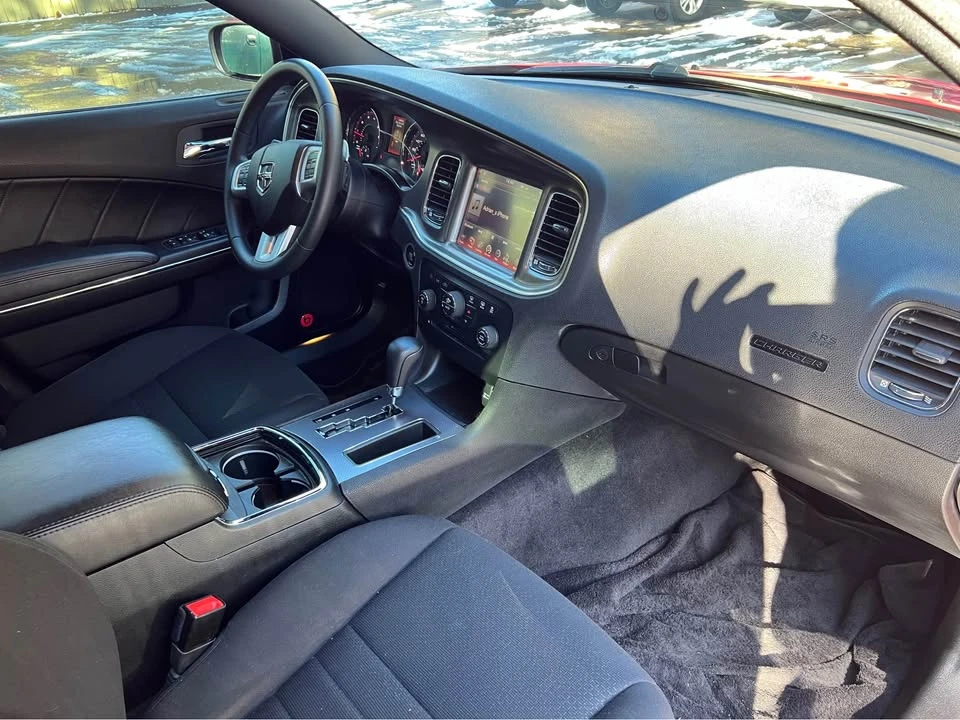 2013 Dodge Charger 7th Gen - Image 6 of 10