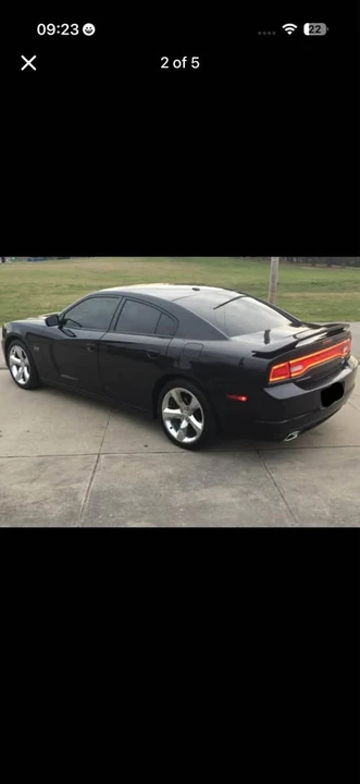 2013 Dodge Charger 7th Gen - Image 4 of 10