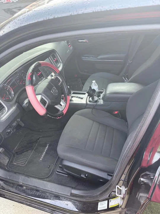 2013 Dodge Charger 7th Gen - Image 11 of 13
