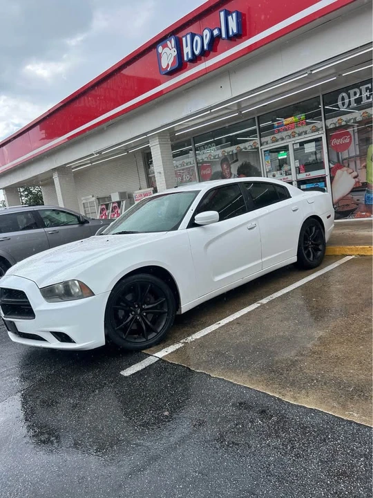2013 Dodge Charger 7th Gen - Image 5 of 5
