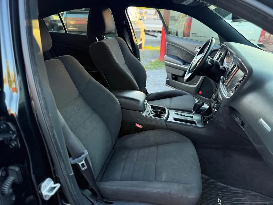 2013 Dodge Charger 7th Gen - Image 13 of 14