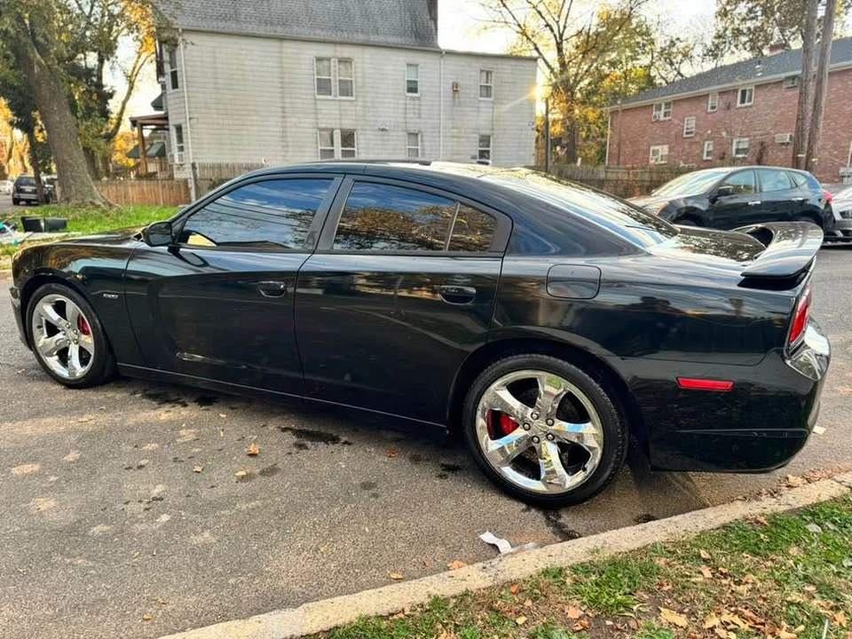 2013 Dodge Charger 7th Gen - Image 3 of 10