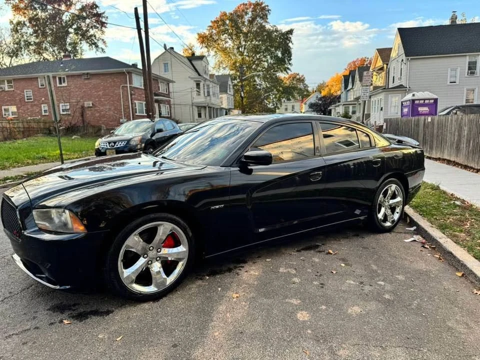 2013 Dodge Charger 7th Gen - Image 4 of 10