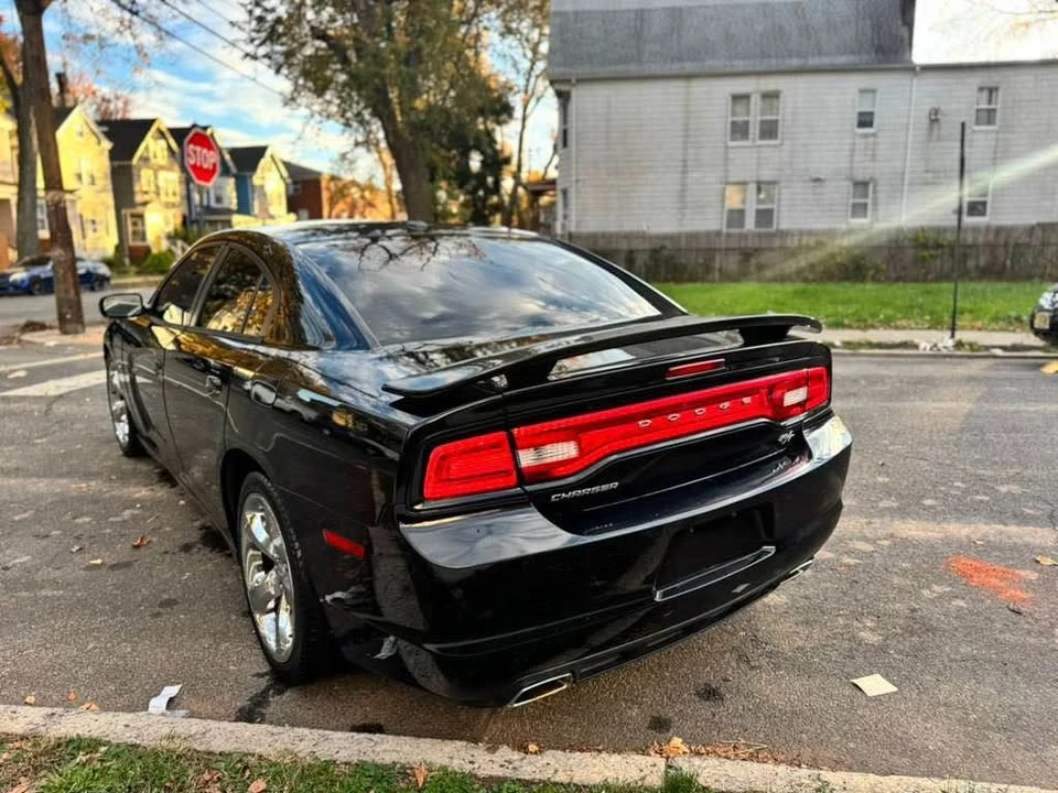 2013 Dodge Charger 7th Gen - Image 6 of 10