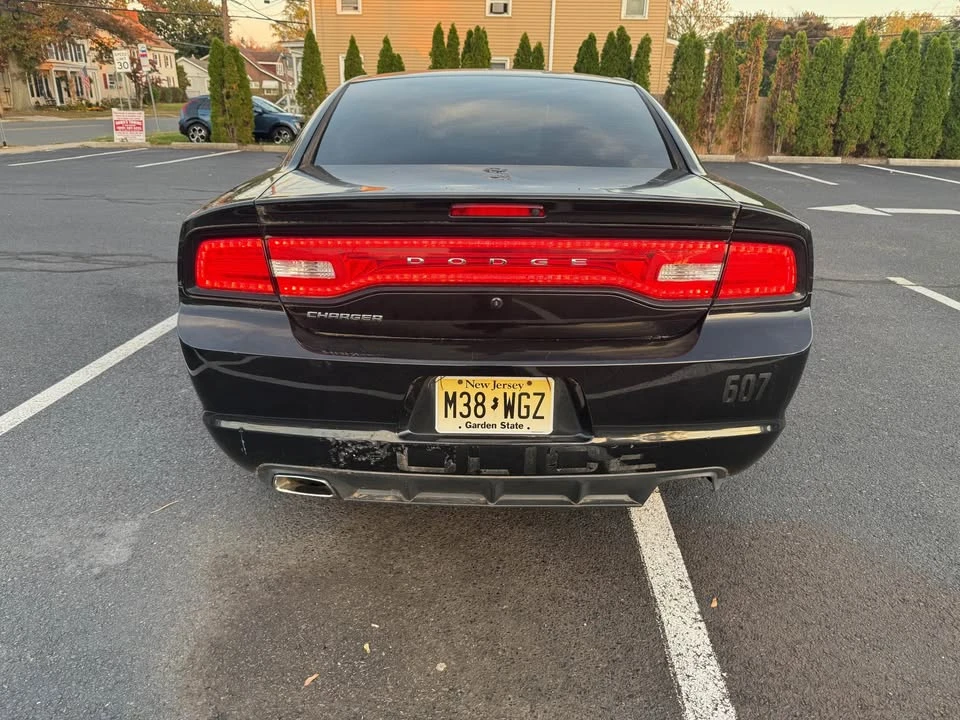 2013 Dodge Charger 7th Gen - Image 5 of 10