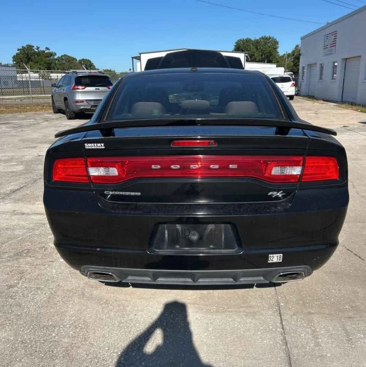 2013 Dodge Charger 7th Gen - Image 6 of 16