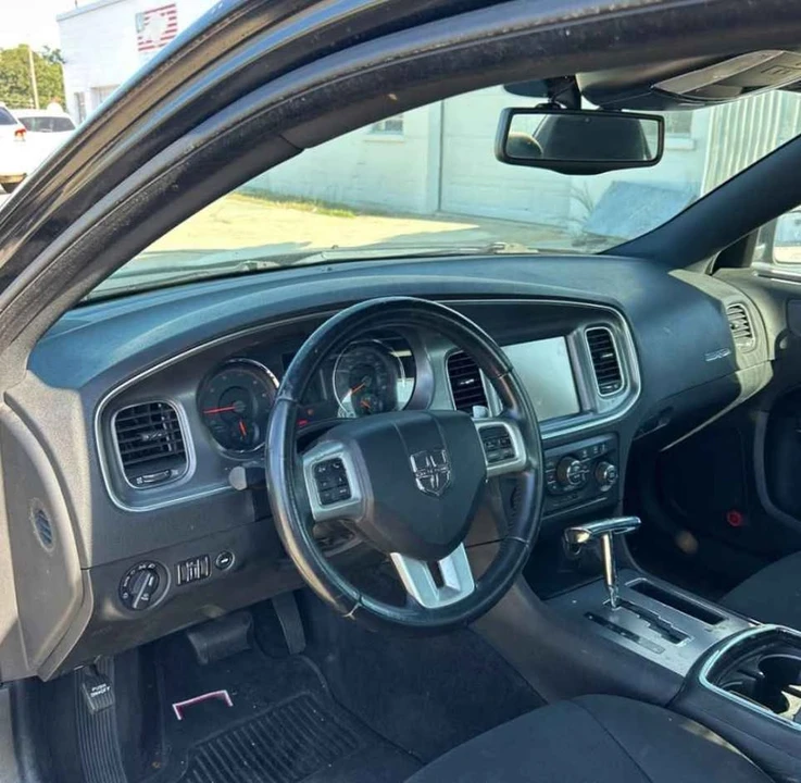 2013 Dodge Charger 7th Gen - Image 7 of 16