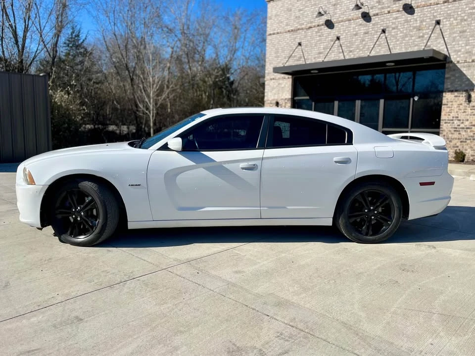 2013 Dodge Charger 7th Gen - Image 3 of 20