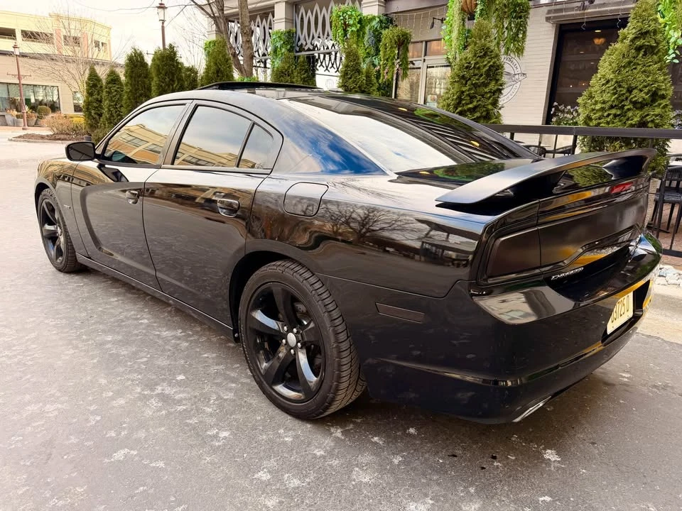 2013 Dodge Charger 7th Gen - Image 4 of 15