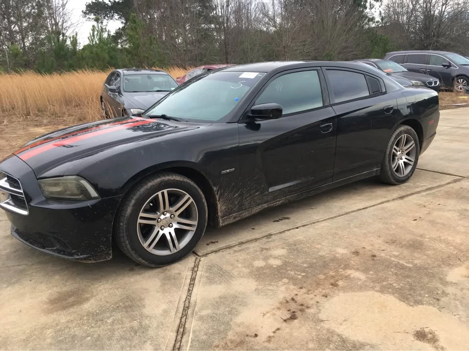 2013 Dodge Charger 7th Gen - Image 2 of 4