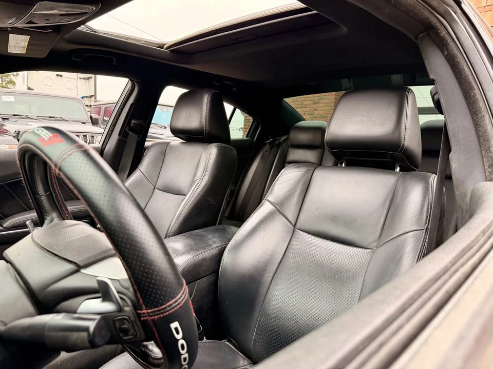 2013 Dodge Charger 7th Gen - Image 9 of 13