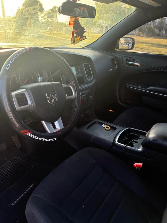 2013 Dodge Charger 7th Gen - Image 6 of 7