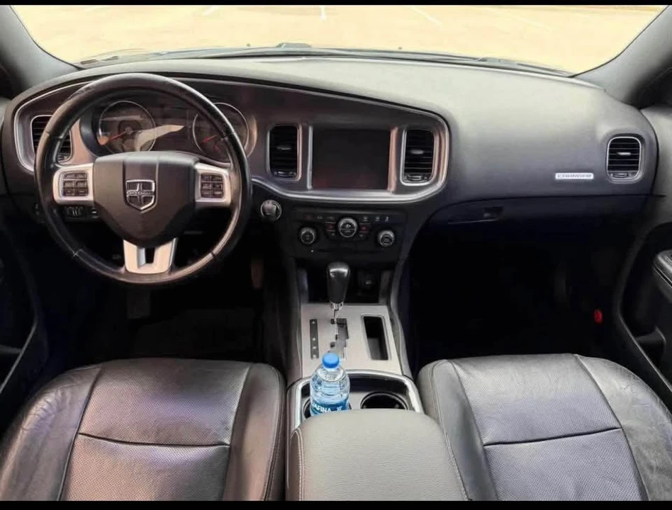 2013 Dodge Charger 7th Gen - Image 4 of 5