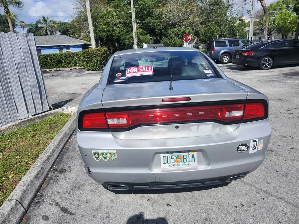 2013 Dodge Charger 7th Gen - Image 5 of 9