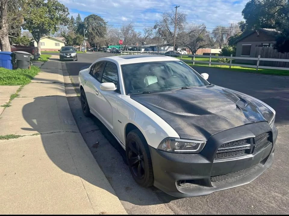 2013 Dodge Charger 7th Gen - Image 4 of 11
