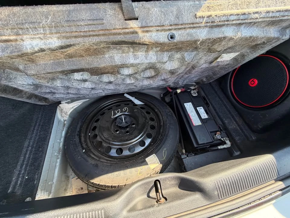 2013 Dodge Charger 7th Gen - Image 15 of 19