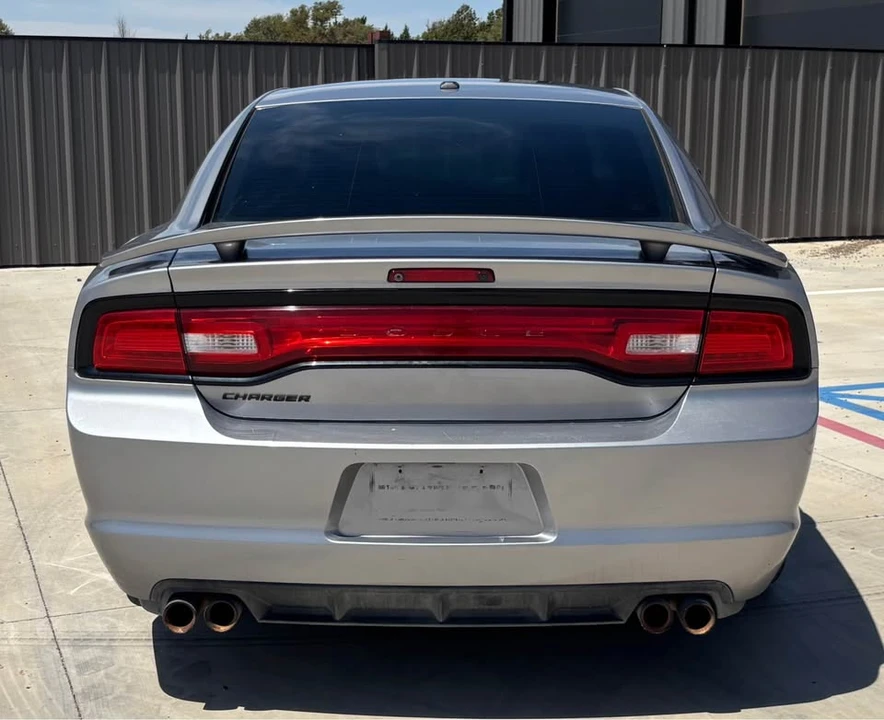 2013 Dodge Charger 7th Gen - Image 4 of 18