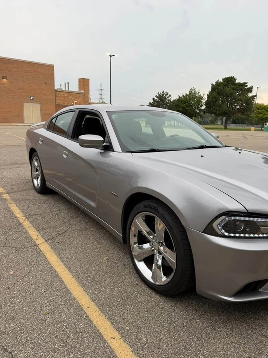 2013 Dodge Charger 7th Gen - Image 4 of 8