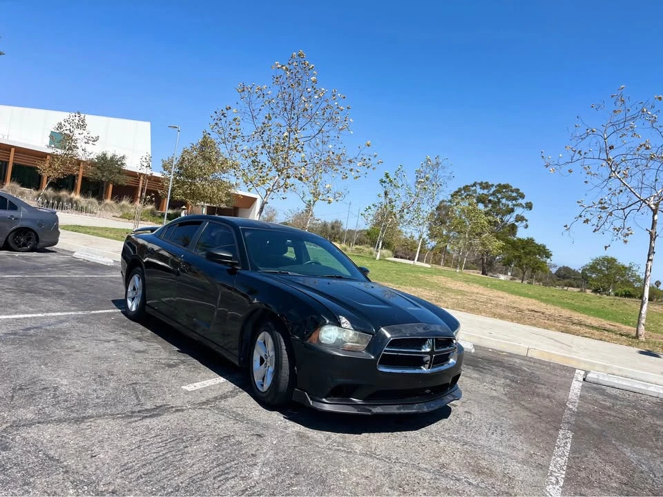 2013 Dodge Charger 7th Gen - Image 2 of 11