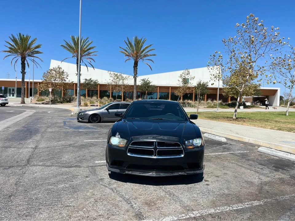 2013 Dodge Charger 7th Gen - Image 3 of 11