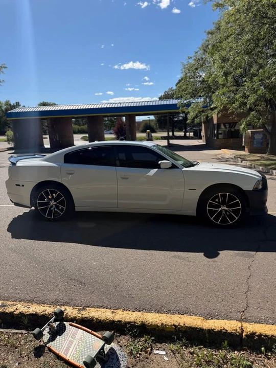 2013 Dodge Charger 7th Gen - Image 9 of 19