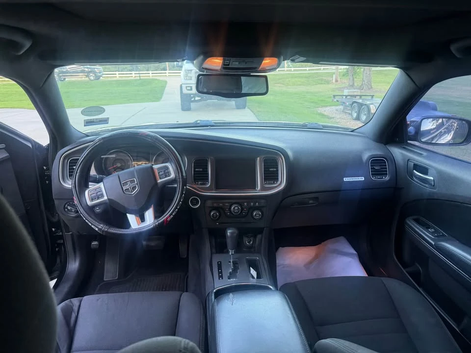 2013 Dodge Charger 7th Gen - Image 7 of 9