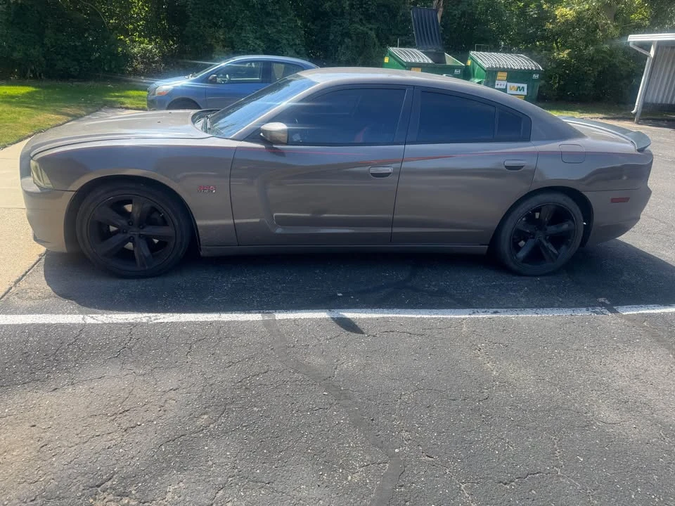 2013 Dodge Charger 7th Gen - Image 3 of 4