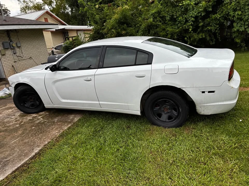 2013 Dodge Charger 7th Gen - Image 4 of 4