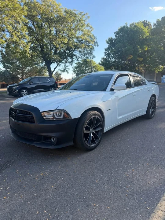2013 Dodge Charger 7th Gen - Image 2 of 16