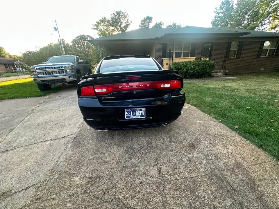 2013 Dodge Charger 7th Gen - Image 4 of 7