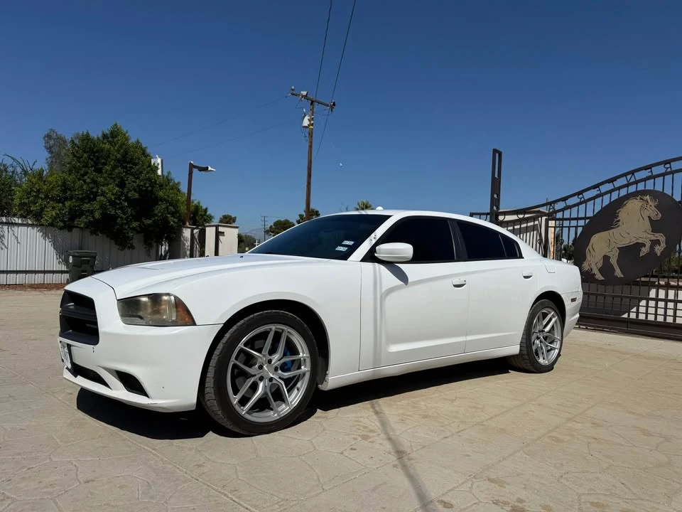 2013 Dodge Charger 7th Gen - Image 7 of 9