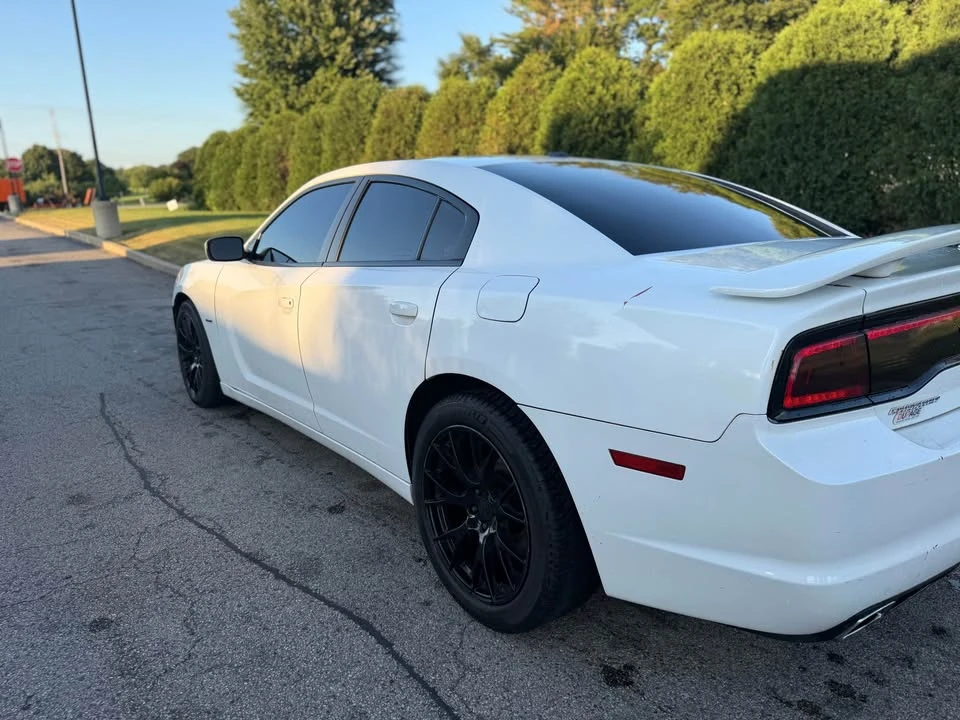 2013 Dodge Charger 7th Gen - Image 7 of 11