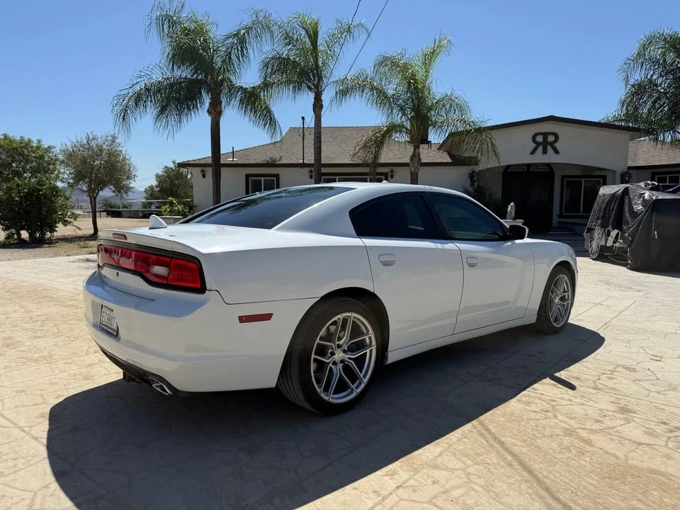 2013 Dodge Charger 7th Gen - Image 3 of 9
