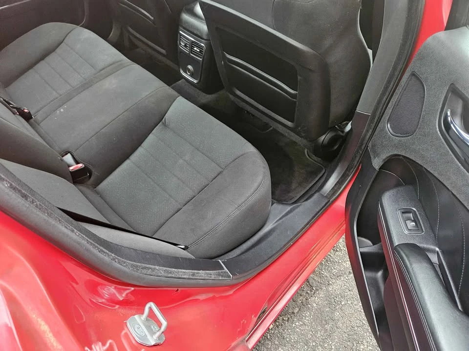 2013 Dodge Charger 7th Gen - Image 11 of 19