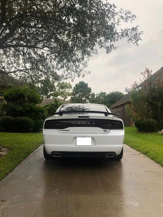 2013 Dodge Charger 7th Gen - Image 3 of 3